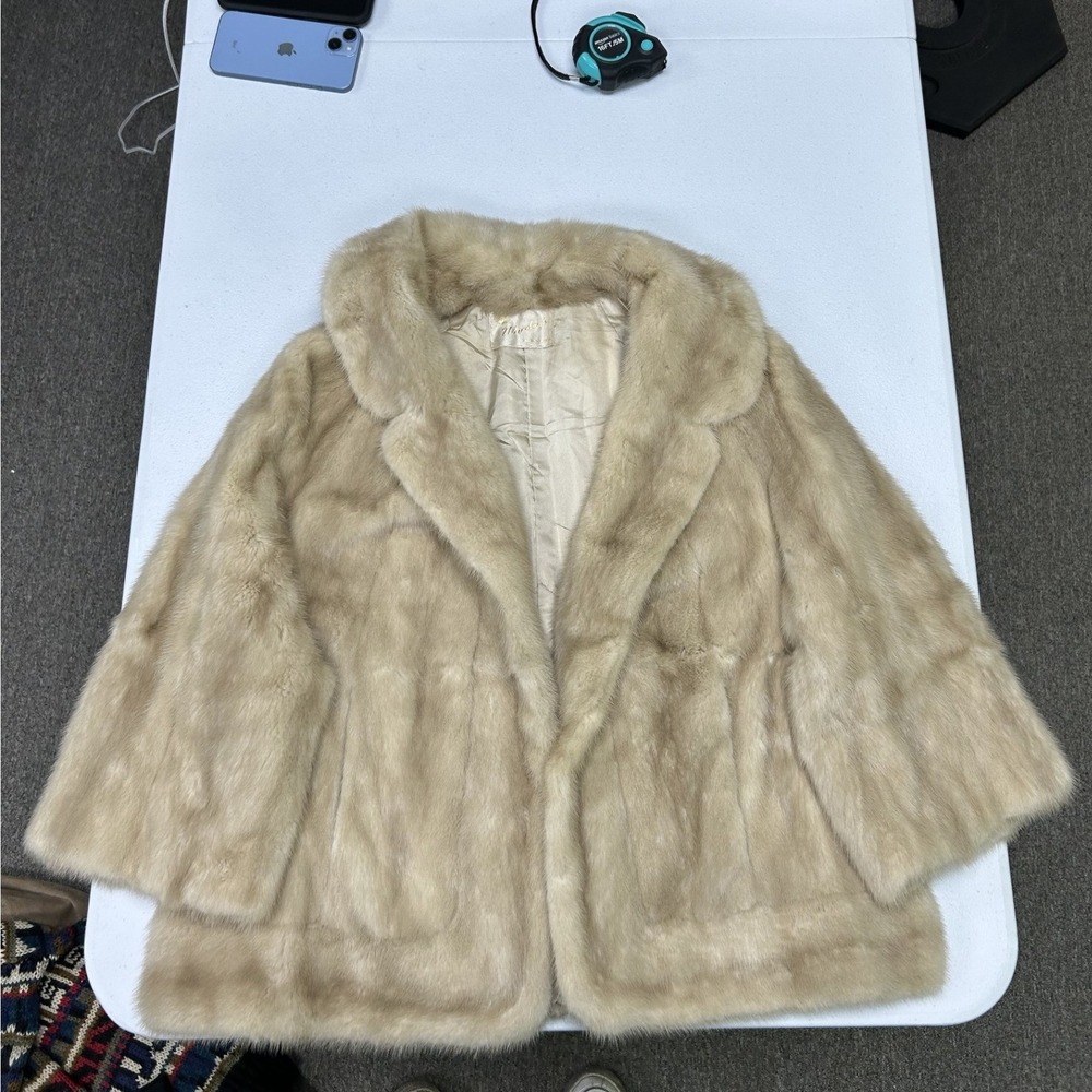 EMBA Pearl Mink Fur Stole Womens OS Beige Vintage Shawl Wrap Warden's Salina KS
